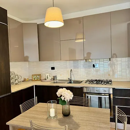Flaminia Apartman *