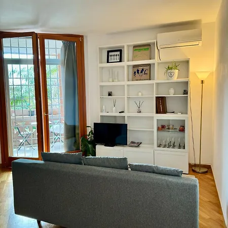 Flaminia Apartman *